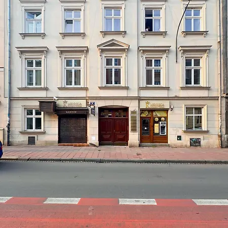 Mieszkanie Na Poddaszu Przy Rynku - Lägenhet Kraków